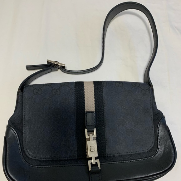 SOLD!!! Good Condition Gucci Small Bag - Picture 1 of 4